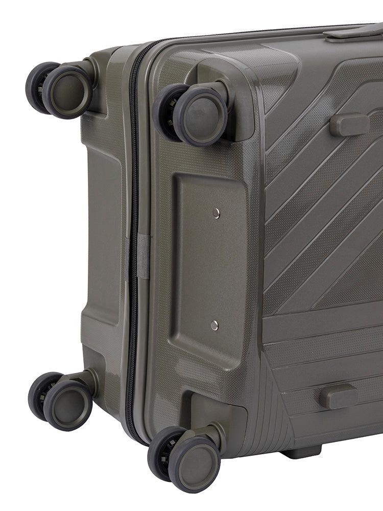 Voyager Trunk Medium 4 Wheel Trolley Case