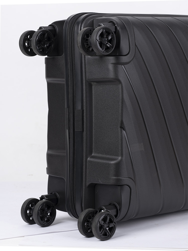 Cellini Pulse Carry On 4-Wheel Trolley Case 