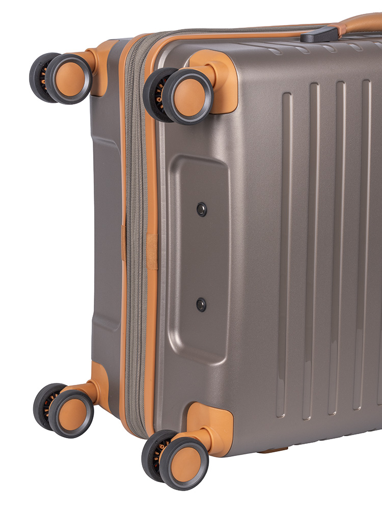 Cellini Royale Medium 4 Wheel Trolley Case