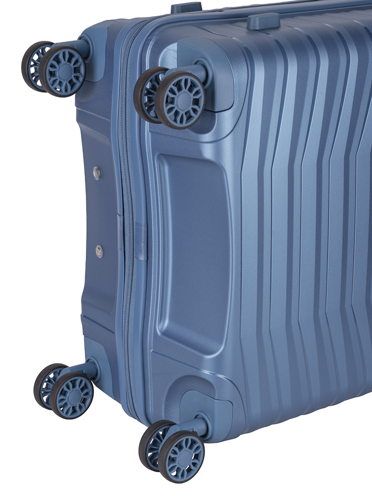 Cellini Aerotech Medium 4 Wheel Trolley Case
