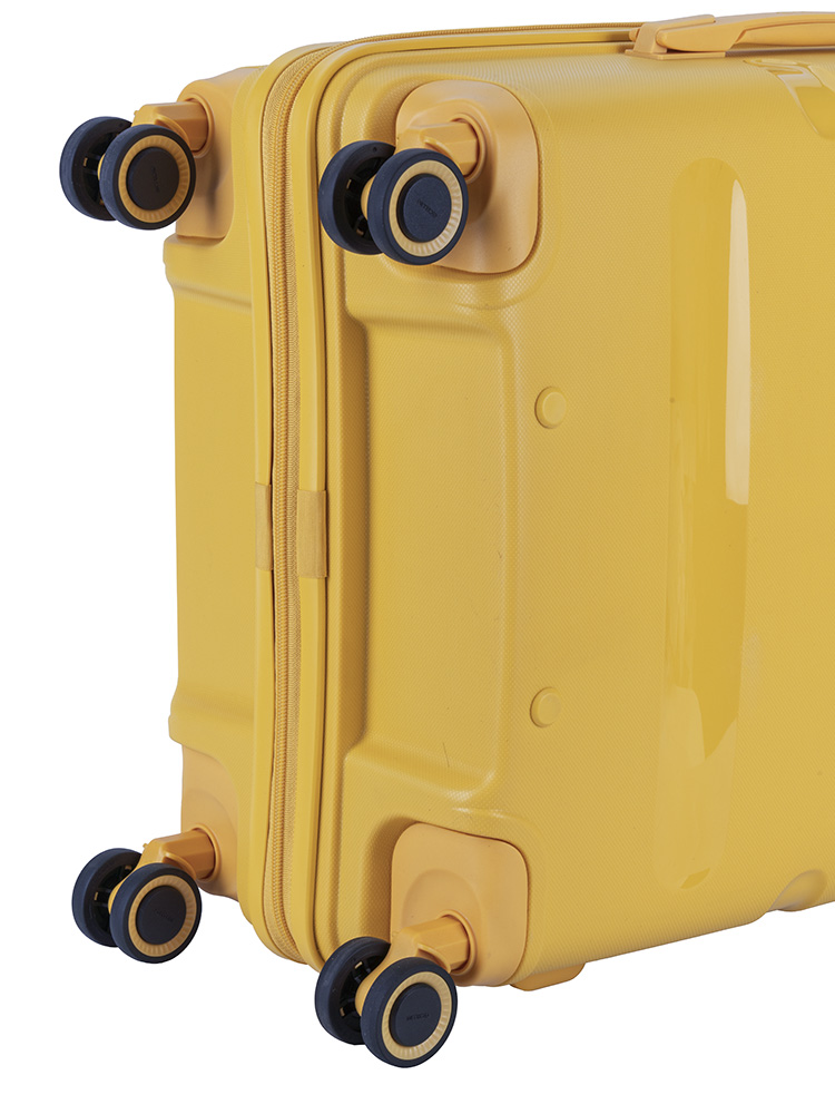 Cellini Cruze Medium 4 Wheel Trolley Case