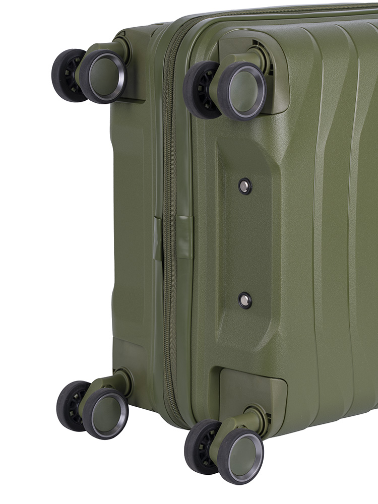 Cellini Grande 4-Wheel Carry-On Trolley Case