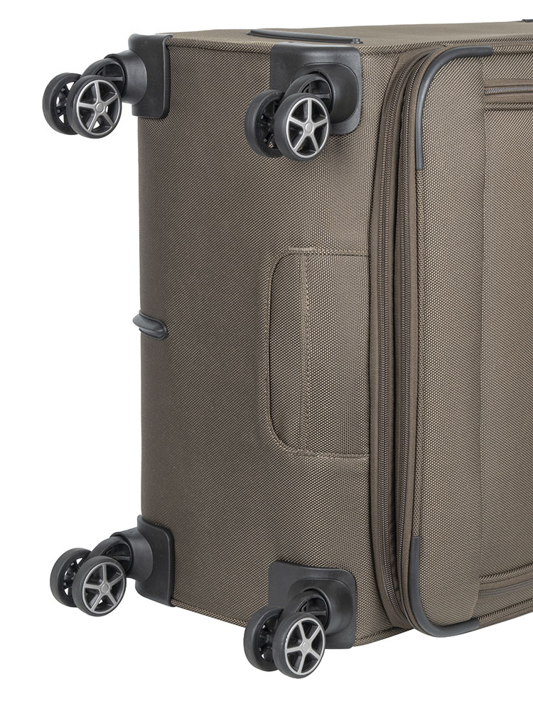 Cellini Megapak Medium 4-Wheel Trolley Case 