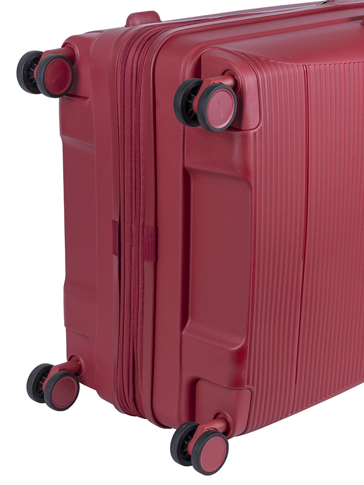 Cellini Qwest Medium 4 Wheel Trolley Case