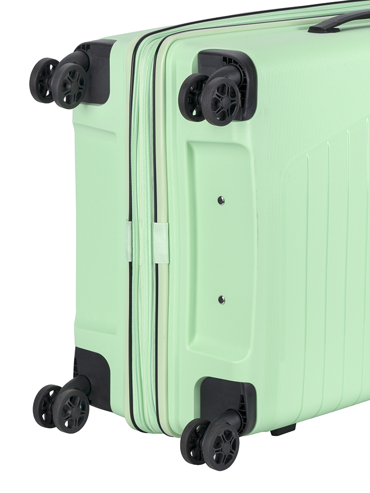 Cellini Starlite Medium 4 Wheel Trolley Case