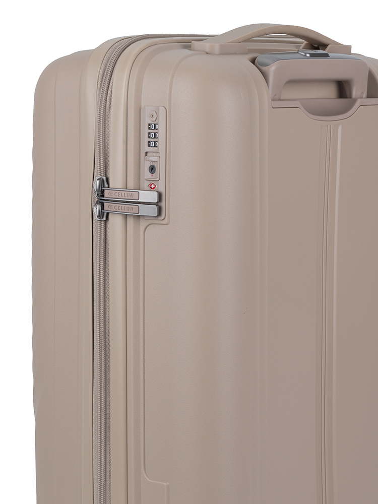 Cellini Xpedition 4 Wheel Carry On Trunk