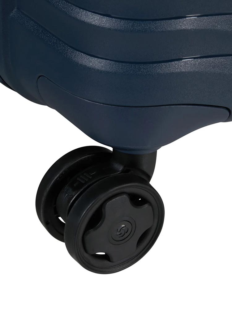 Samsonite Upscape Medium 4-Wheel Trolley Case