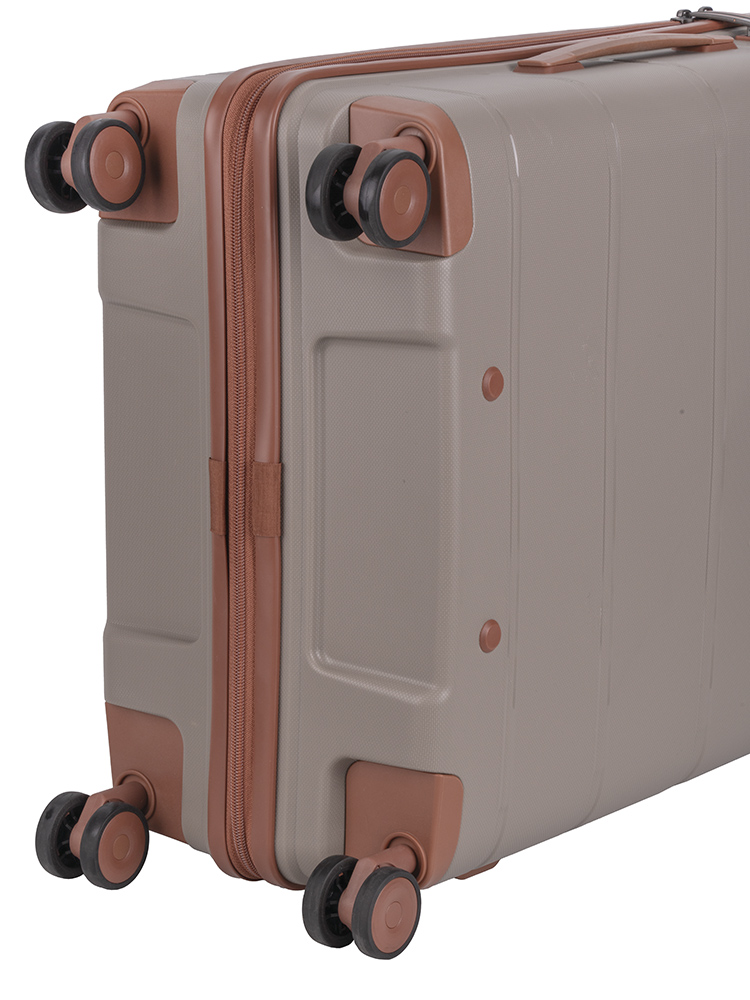 Cellini Monte Carlo Medium 4 Wheel Trolley Case