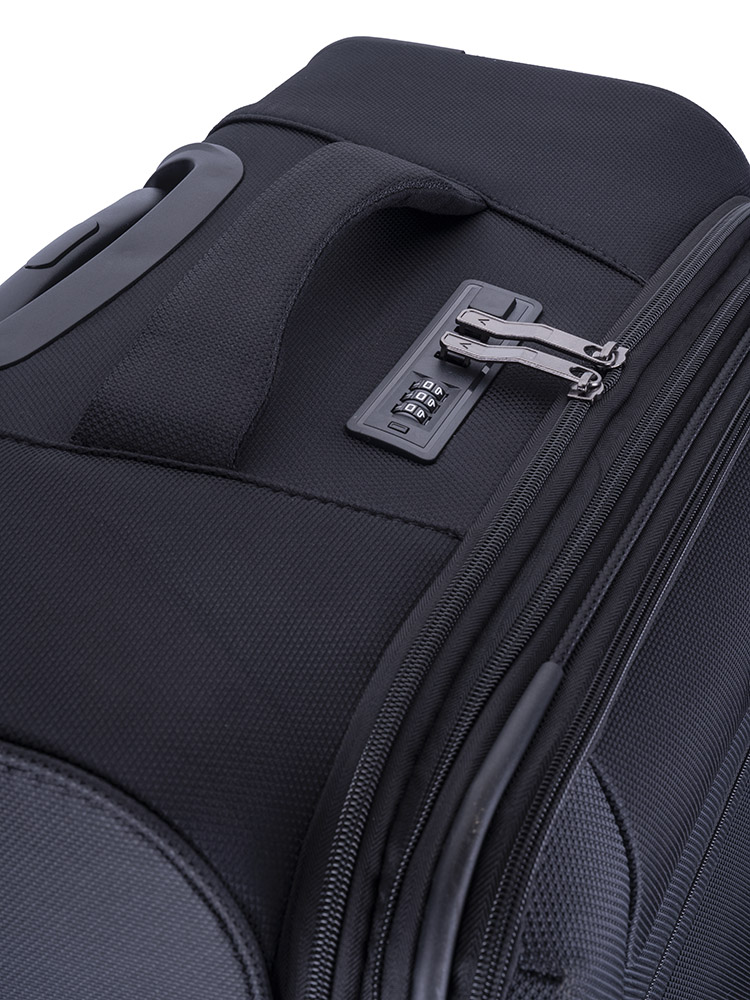 Voyager Istria Large 4 Wheel Trolley Case With TSA Lock