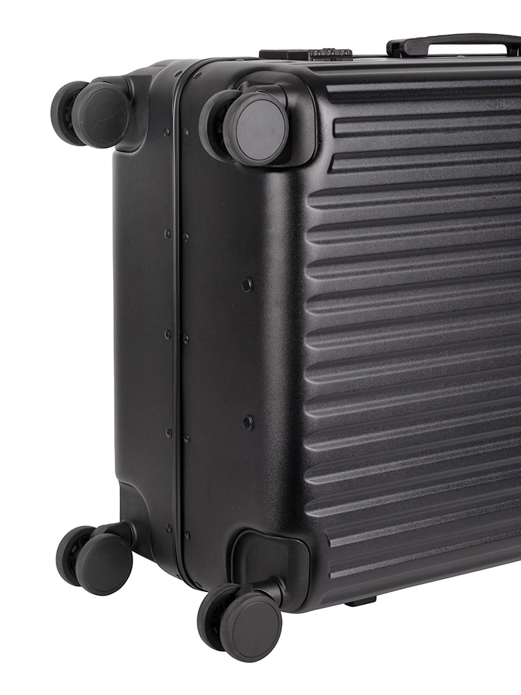 Polo Knox Medium 4 Wheel Trolley Case