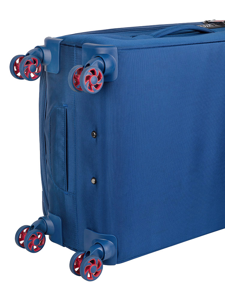 Voyager Synergy Medium 4 Wheel Trolley Case