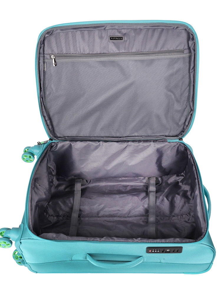 Voyager Synergy Medium 4 Wheel Trolley Case