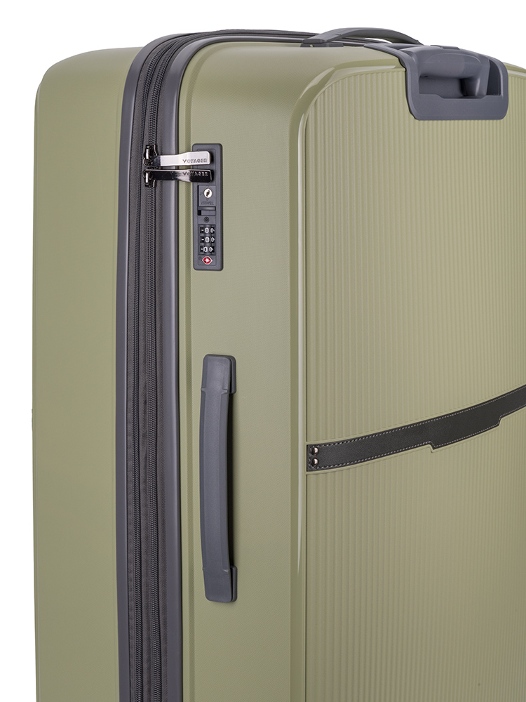 Voyager Traveler Large 4 Wheel Trolley Case