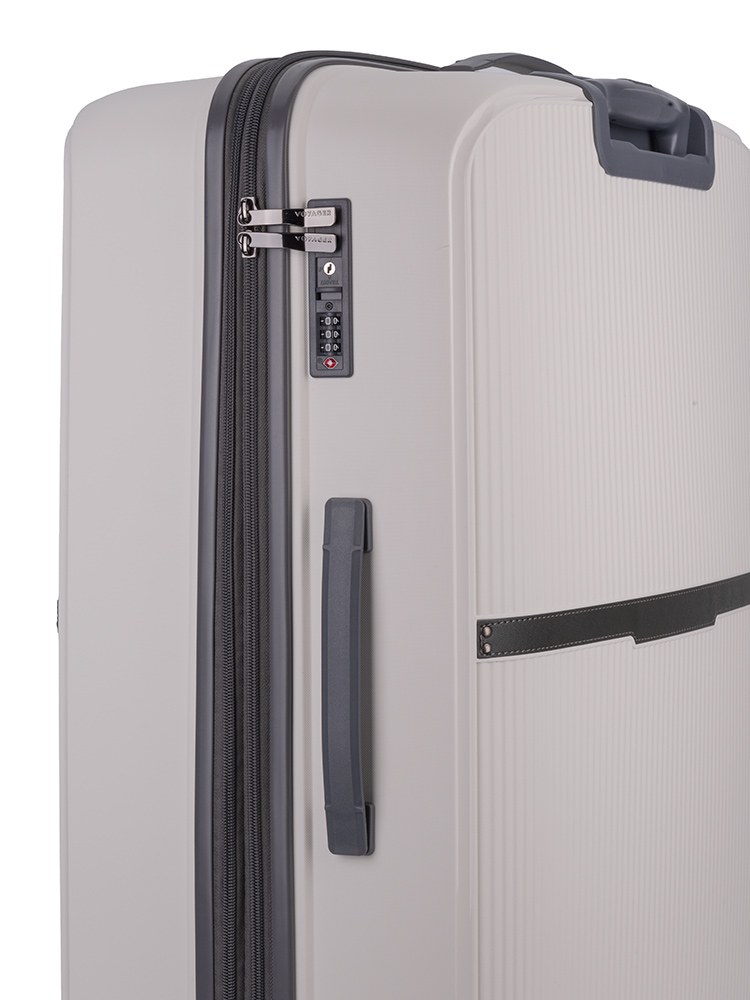 Voyager Traveler Large 4 Wheel Trolley Case