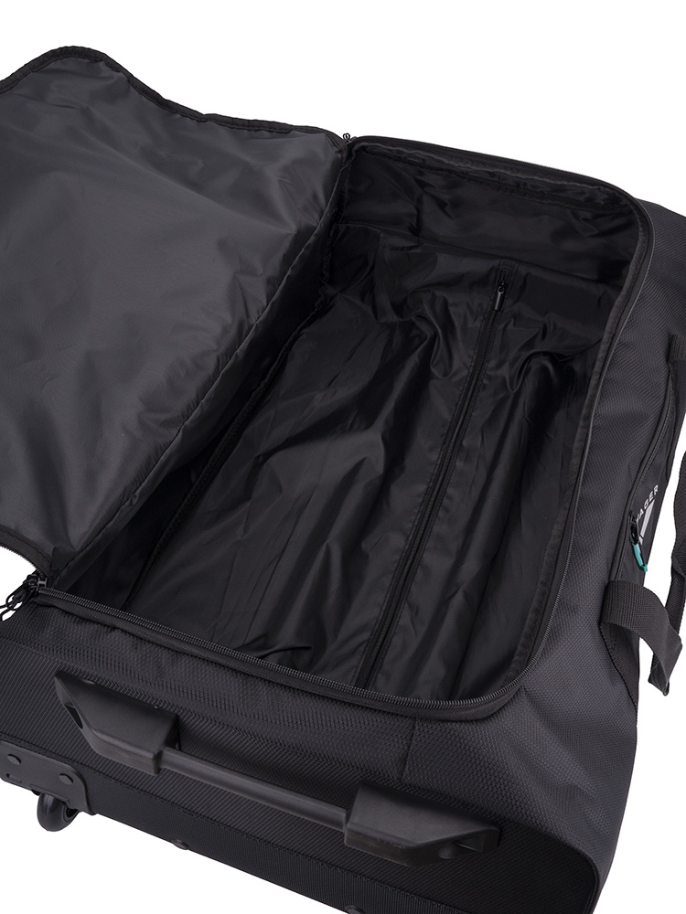 Voyager Trek Large 2-Wheel Trolley Duffel
