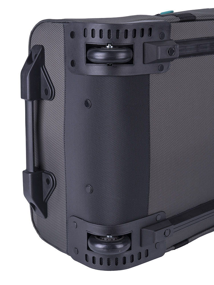 Voyager Trek Medium 2-Wheel Trolley Duffel