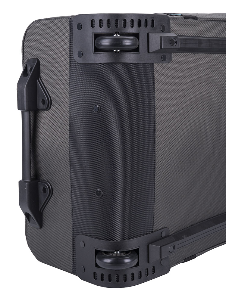 Voyager Trek Large 2-Wheel Trolley Duffel